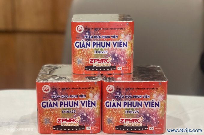 Một loại pháo hoa do Bộ Quốc phòng sản xuất. Ảnh: Phạm Dự